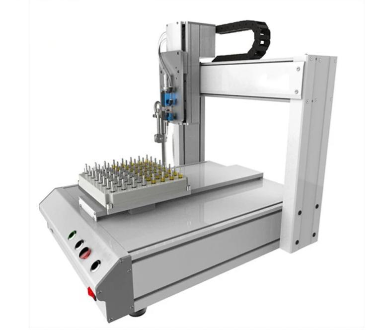 Precise automatic filling machine for nail polish